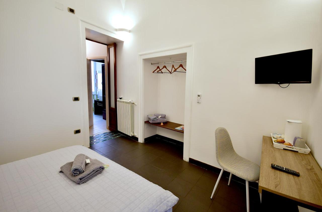 Bed and Breakfast Di Affreschi E Volte Nápoles Exterior foto